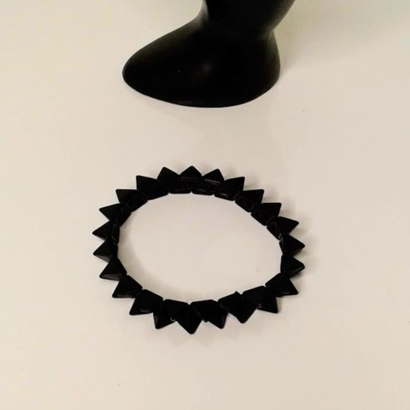 #J35 Black Spike Bracelet - Picture 4 of 5